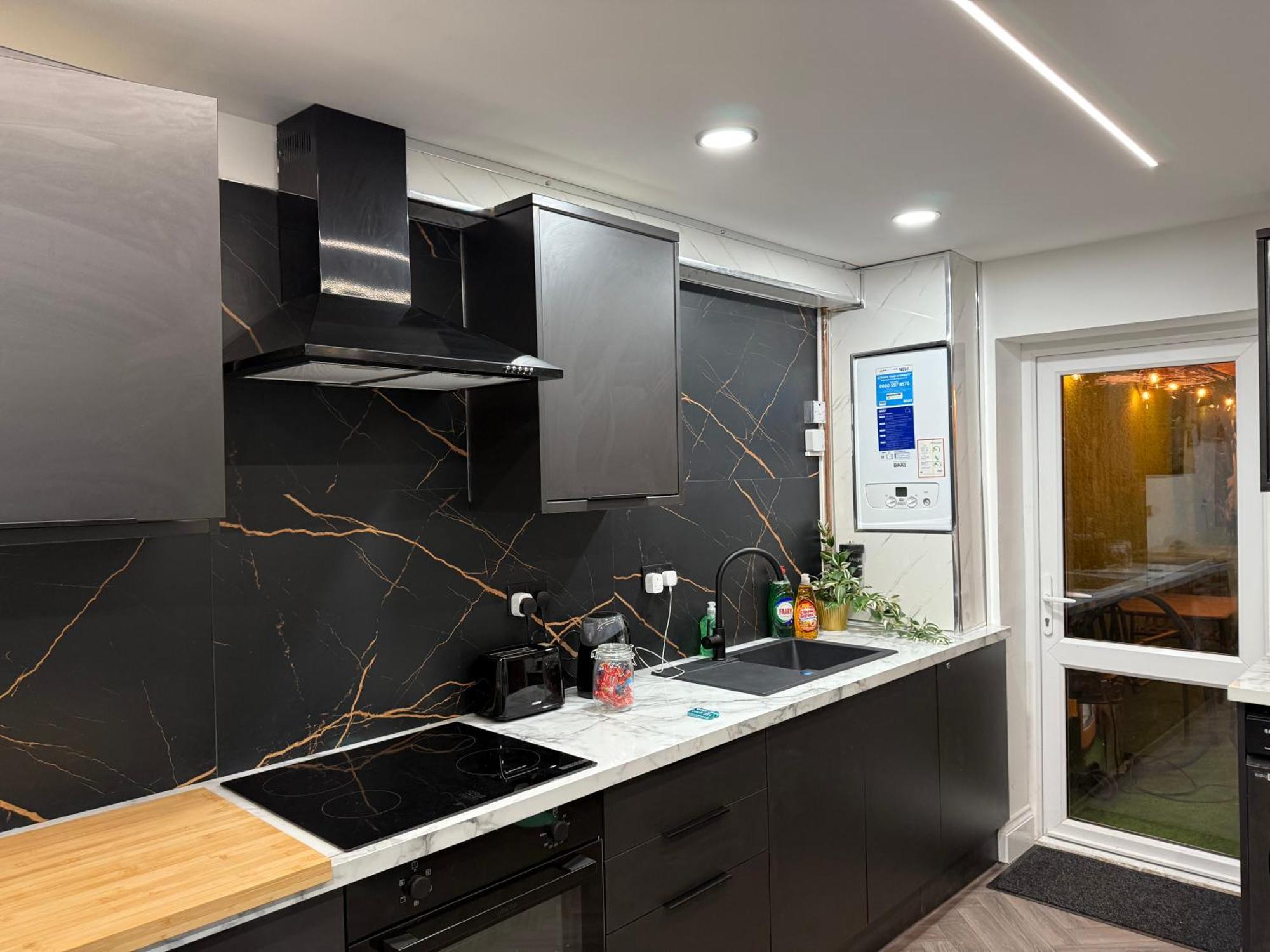 Birmingham City Centre- 9 Bed House With Free Parking Екстер'єр фото