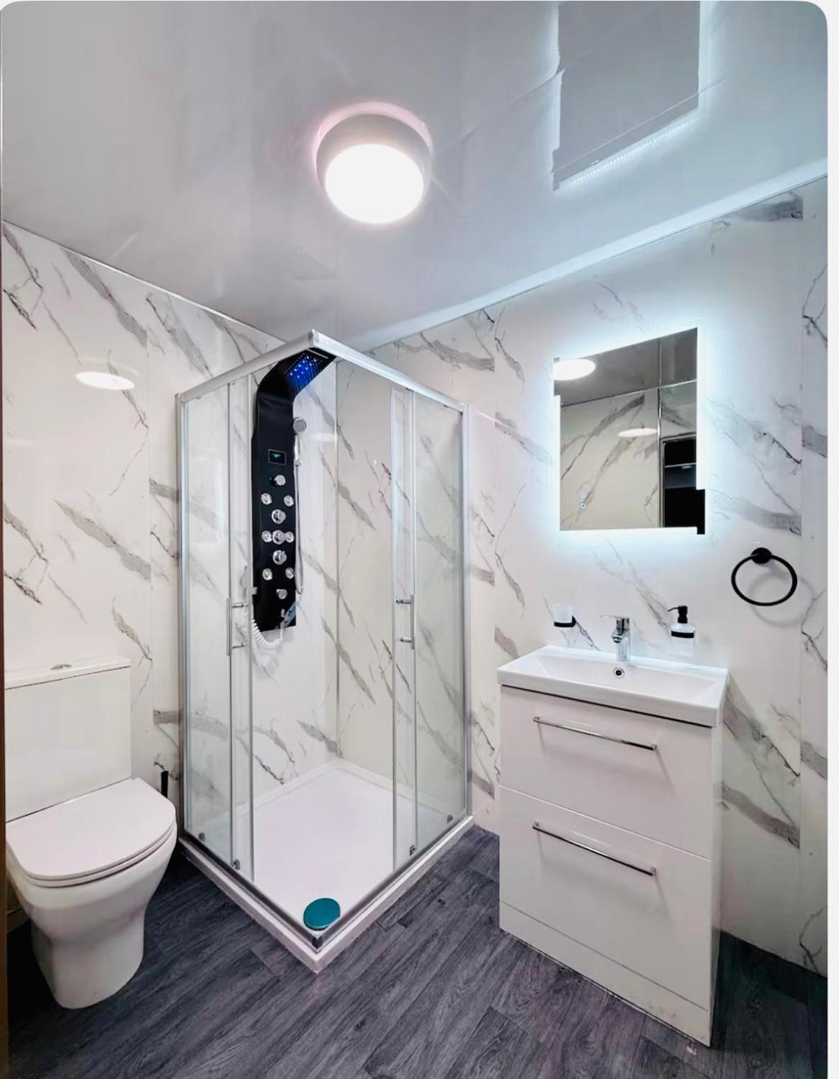Birmingham City Centre- 9 Bed House With Free Parking Екстер'єр фото